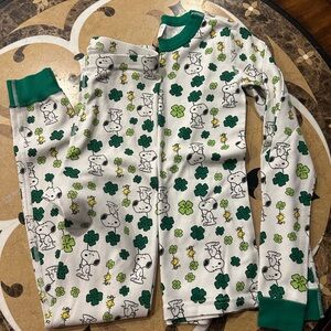 Hanna Andersson Peanuts St Patrick pajamas - Snoopy & Woodstock size US 12 150cm